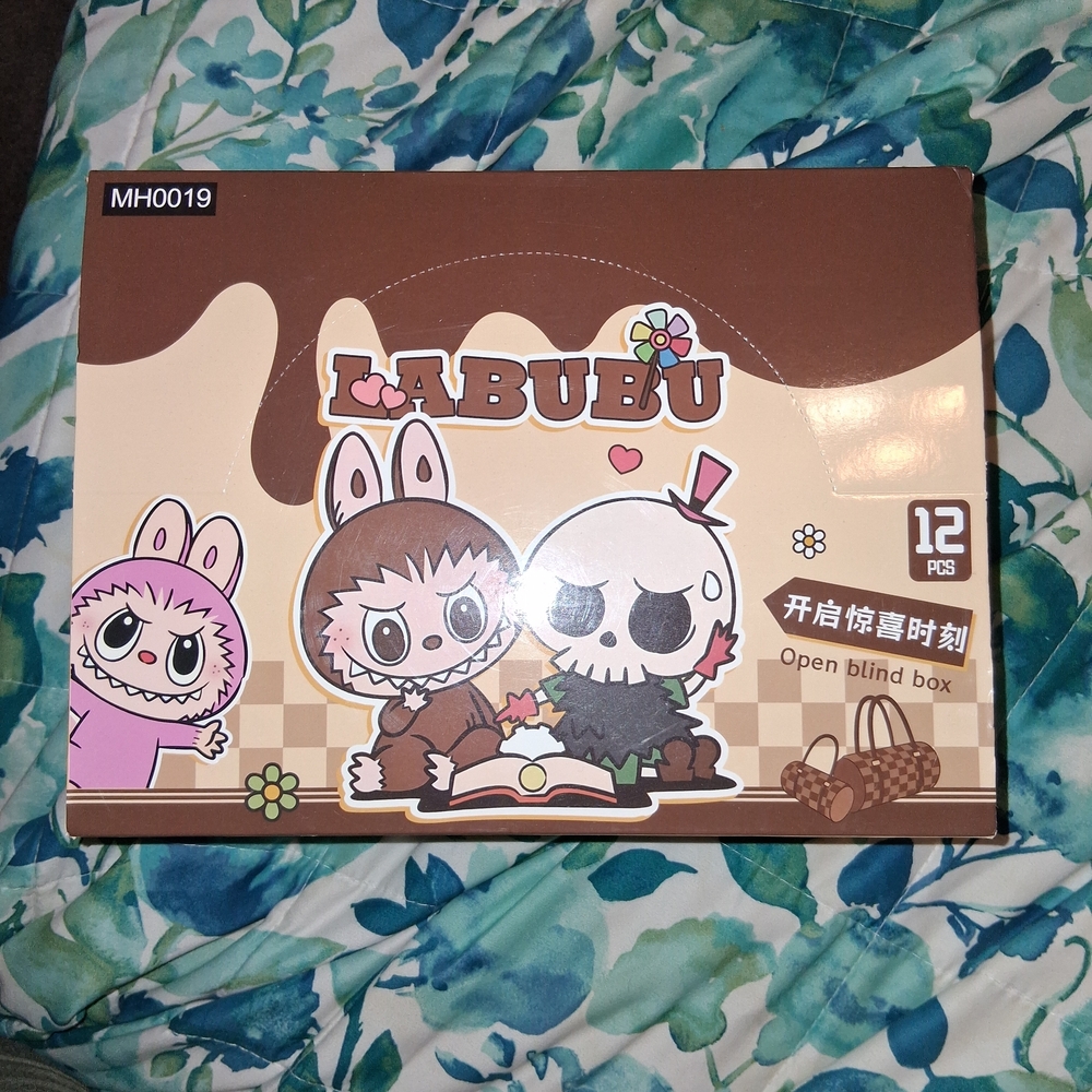 Labubu Bright & Colorful Keychains - Picture 2 of 4